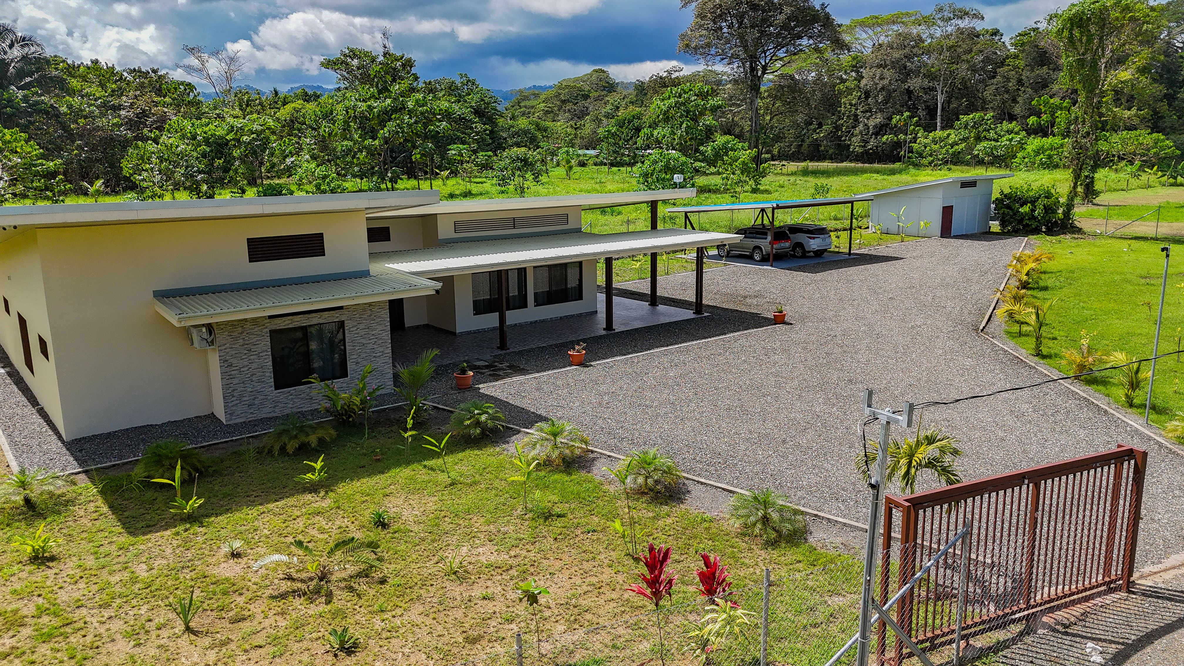 RE/MAX real estate, Costa Rica, Puerto Jimenez - Puerto Jimenez, A large, modern, serene house on the 1.86 acre lot, 3km from the world’s top biodiversity hotspot